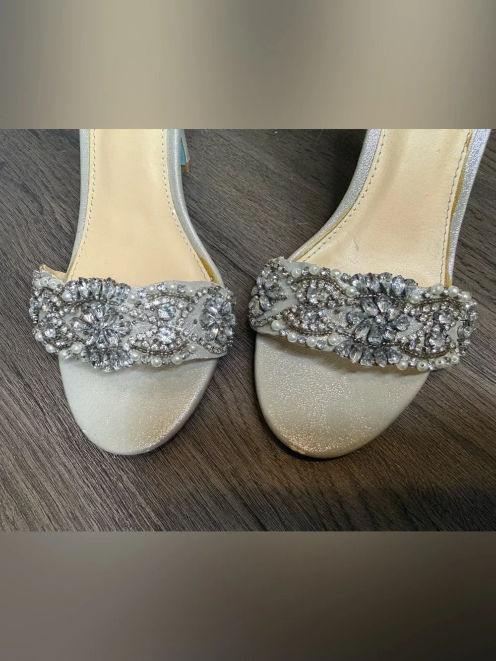 Blue by Betsey Johnson SB-GINA Silver Crystal Embellished Heels Size 6.5 Bridal